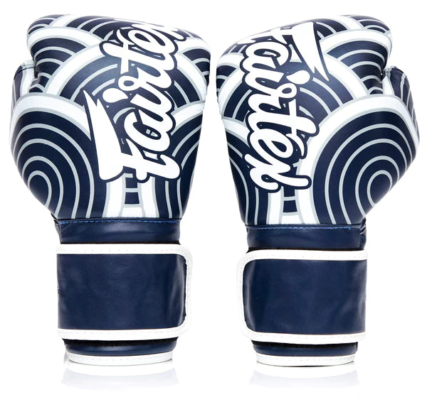 Boxing Gloves in Leather Japanese Art The Wave of Knagawa 1829 image 3