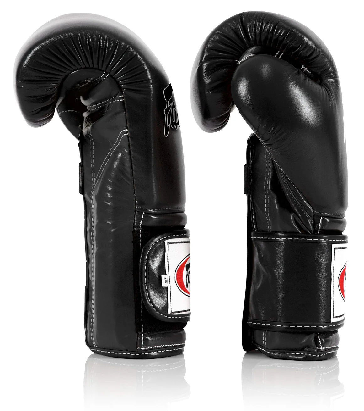 Boxing Gloves in Leather Tight Fit Black