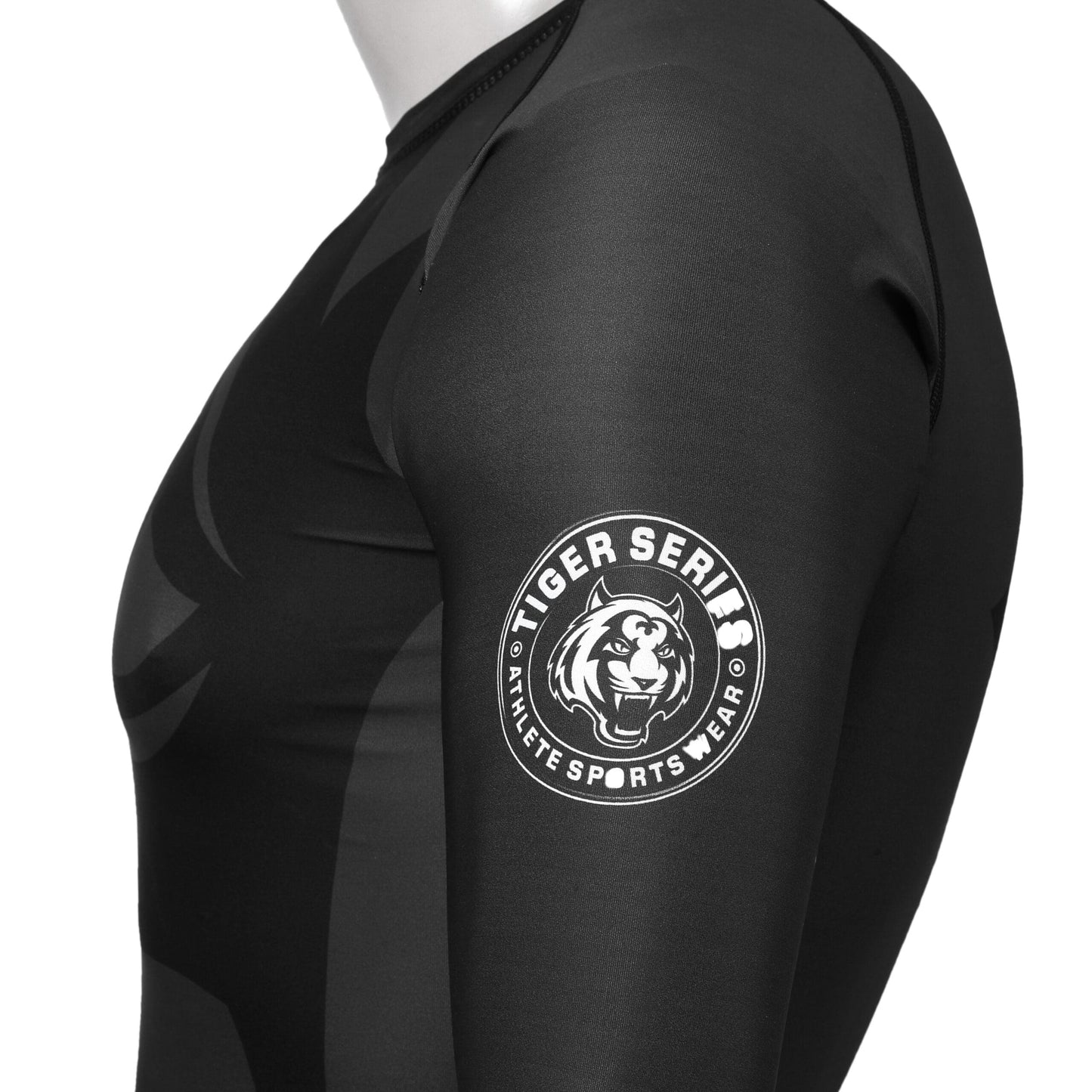 Long Sleeve Skin Fitted Rash guards Matt BLK image 4