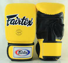 Boxing Gloves in Leather Deluxe Tight Fit Gloves Gold